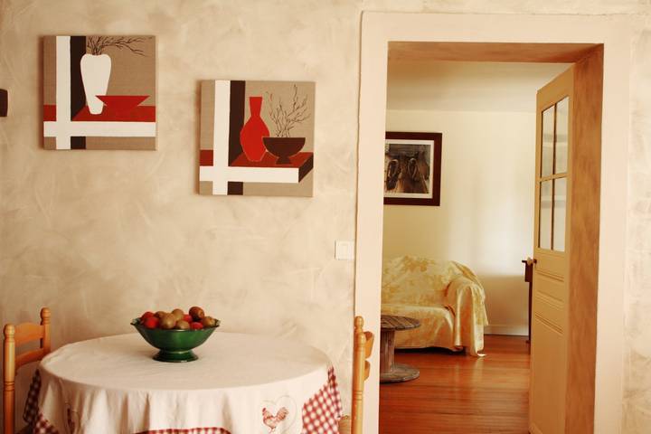 Chambre d’hôte pour 2 personnes, avec piscine et jardin dans le Jura - 3