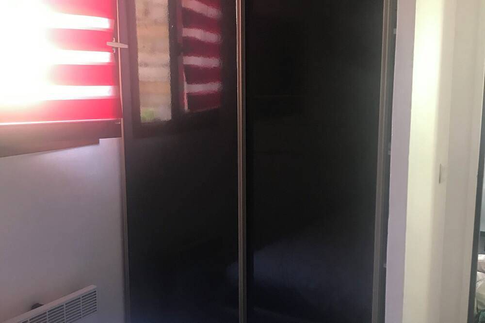 Villa club 52m2 Condominium swimming pool Private parking in Le Beausset, Toulon region