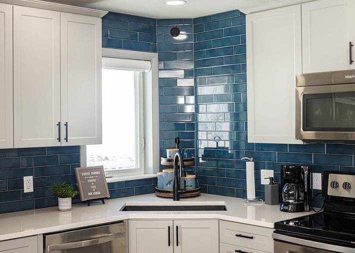 Gîte pour 10 personnes, avec jacuzzi ainsi que piscine et balcon à Granby - 3