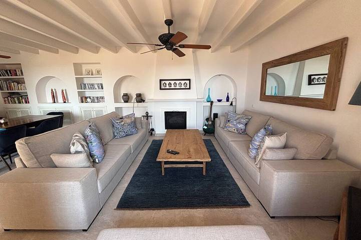 Fabulous 4-bedroom sea view villa with Pool, Ac, Wifi in beautiful Deià in Deià, Coast of Mallorca