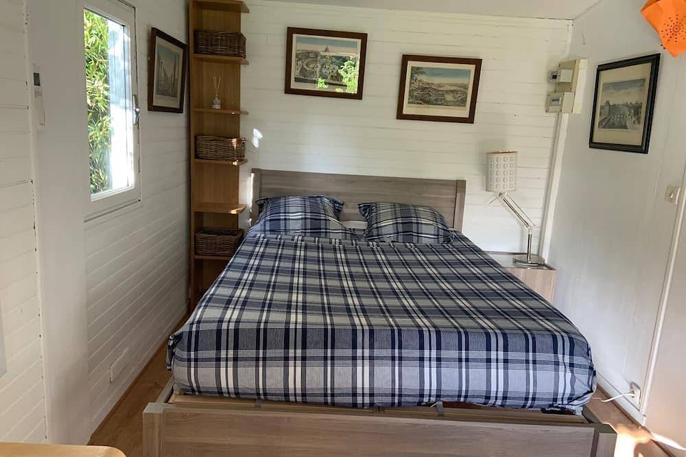 Charming Bungalow in a private residence with pool - Beaches walking distance in La Garde, Toulon region