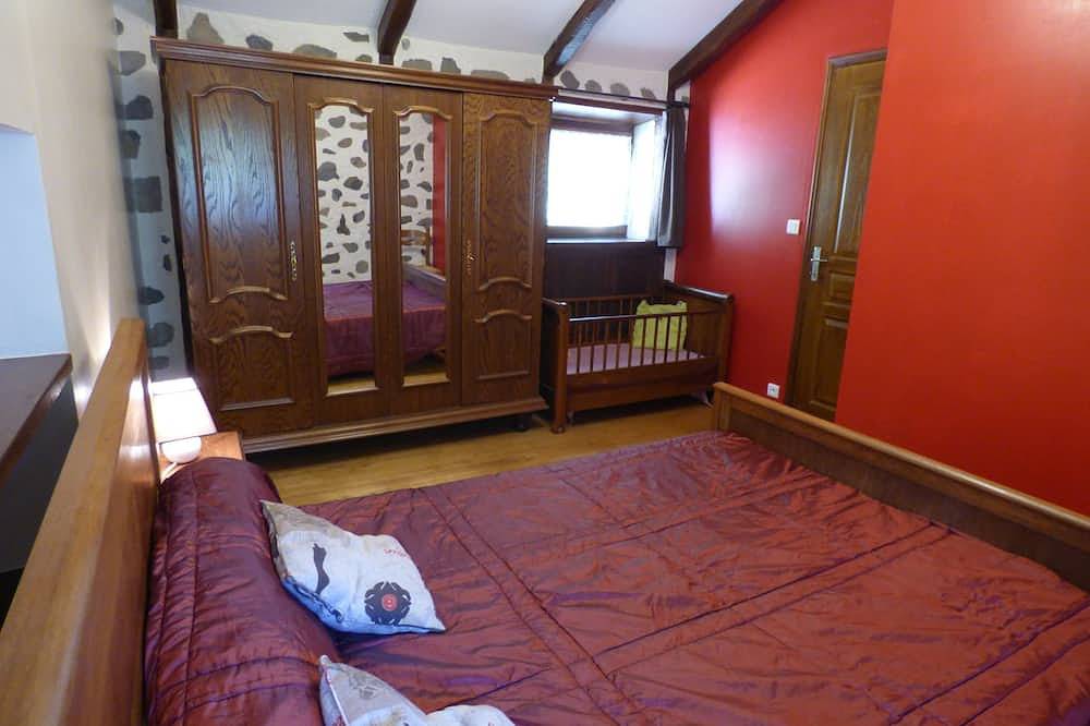 Gite 3* Au Calme Pres D'Aurillac in Saint-Étienne-de-Carlat, Région d'Aurillac