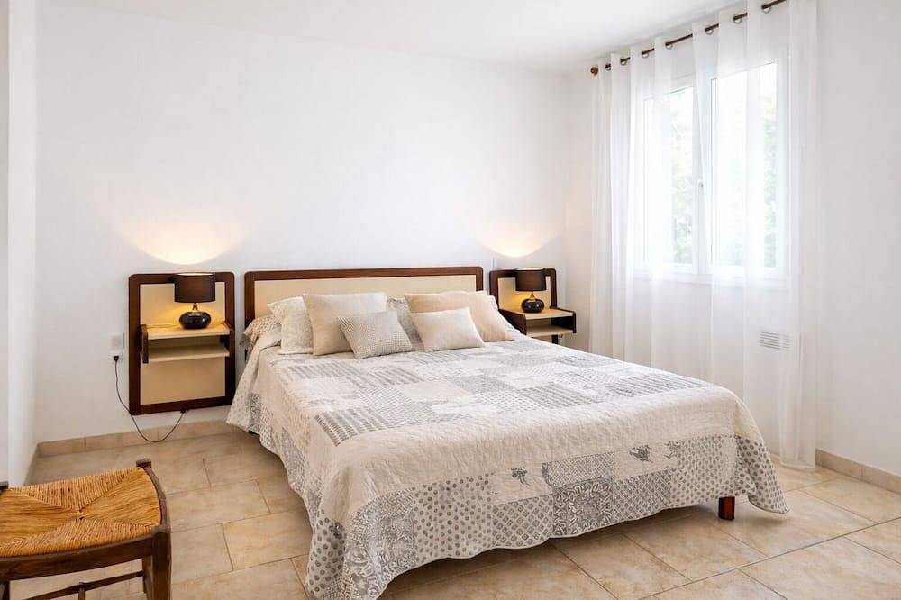 Gîte 4 pers Verdon - terrace, private garage, Wi-Fi, near Lake Quinson in Quinson, Verdon Regional Natural Park