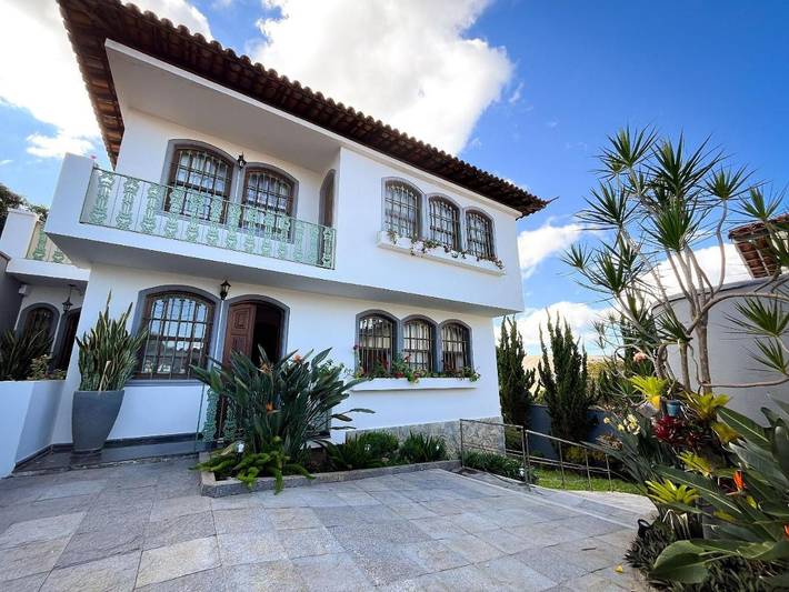 Casas e apartamentos de temporada para 12 pessoas, com balcão e jardim em Diamantina