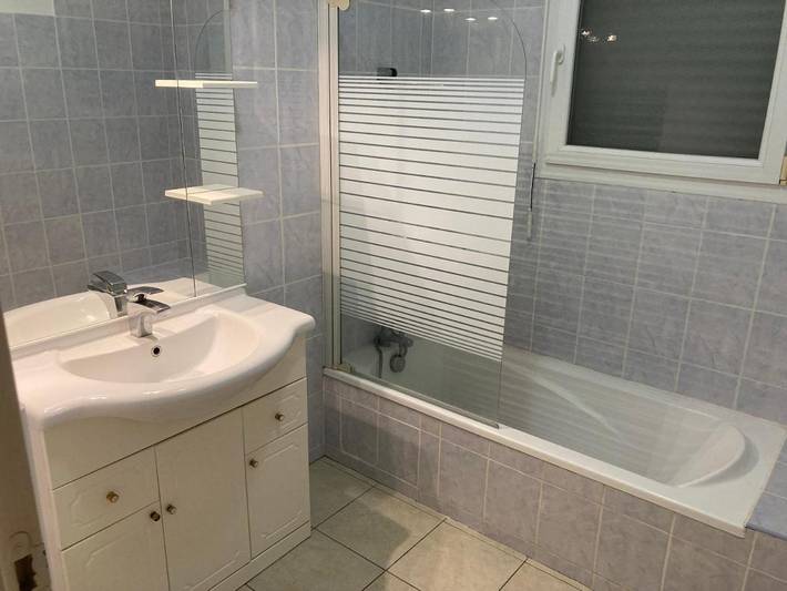 Location de vacances pour 4 personnes, avec vue et balcon à Cosnac - 3