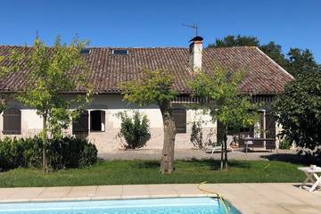 Location de vacances pour 15 personnes, avec jardin et terrasse à Port-de-Lanne