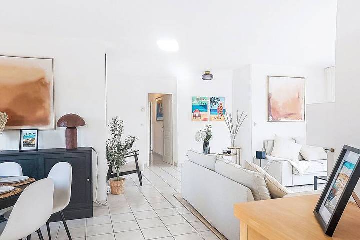 Location de vacances pour 8 personnes, avec jardin et piscine à Brouilla - 4