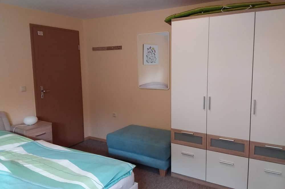 Ganze Wohnung, 1-Raum-Ferienwohnung (max 2 Pers.) Haustier nicht erlaubt! - Fewo`s Birkenweg in Ostseebad Rerik, Rerik