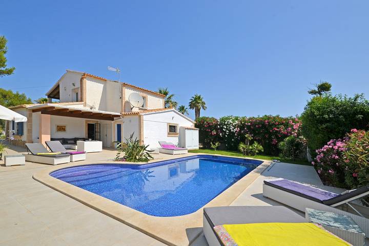 Finca mit Hund für 8 Personen, mit Garten und Terrasse, mit Haustier in Alcúdia