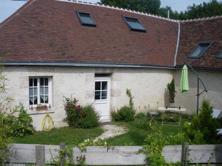 Maison de campagne pour 2 personnes, avec Terrasse et Jardin à Monteaux