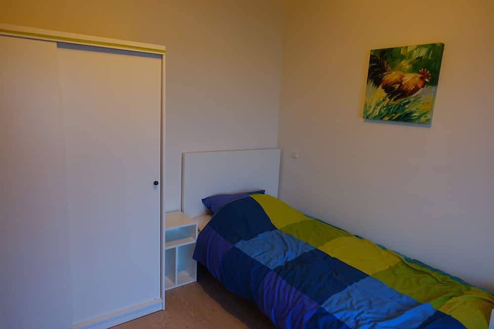 Lovely vacation home with spacious terrace, close to beach and places of interest in Noordwijkerhout, Niederländische Nordsee