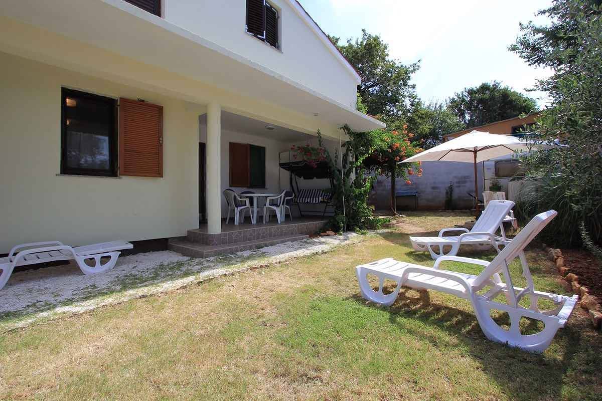 Ganze Ferienwohnung, Ferienwohnung mit Garten und Grill in Medulin Stadt, Medulin