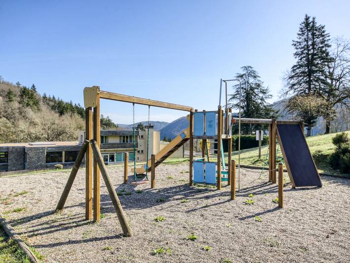 Gîte pour 4 personnes, avec vue ainsi que piscine et balcon à Miremont - 3