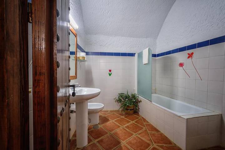 Gîte pour 2 personnes, avec piscine et jardin à Guadix - 4