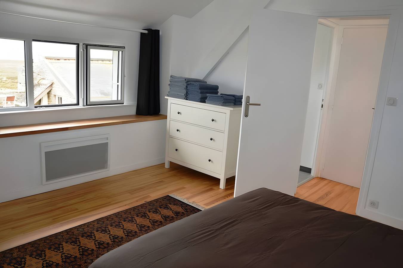 Spectacular Panoramic Sea View, Direct Beach Access, Detached House in Loctudy, Quimper region