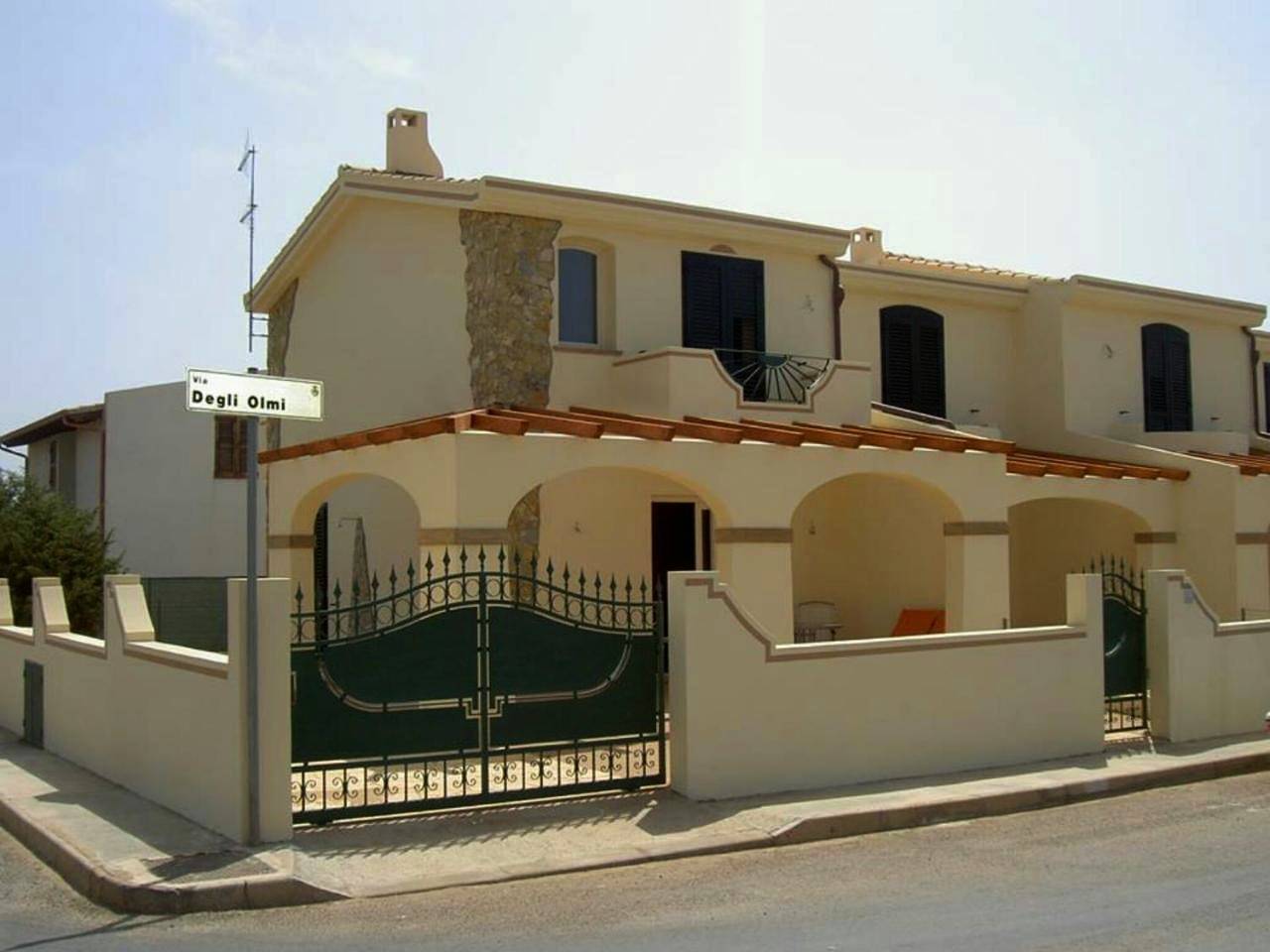 Two-Bedroom House in Portoscuso, Sulcis Iglesiente