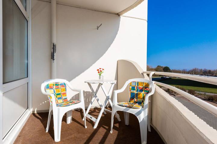 Ferienwohnung für 3 Personen, mit Balkon und Sauna sowie Whirlpool in Döse - 2