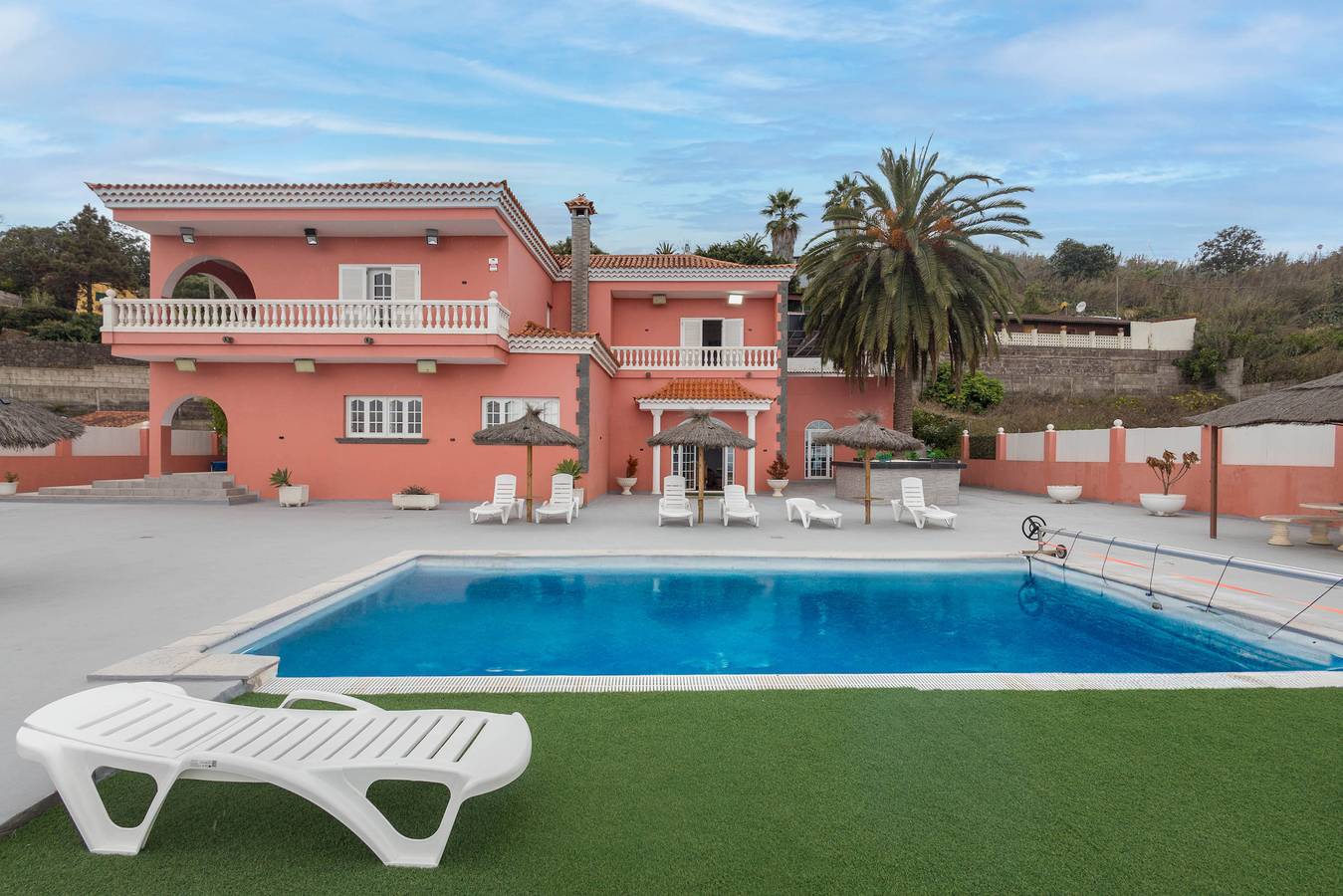 4Br Chalet El Romero-Private Pool, Bbq & Chill in Los Portales, Arucas (municipio)