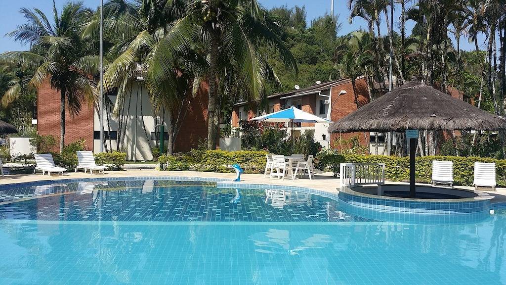 Ganze Wohnung, Toller Zustand. Geschlossen - Sicherheit & Concierge 24 Stunden - Wifi - Klimaanlage in Enseada, Região Metropolitana do Vale do Paraíba e Litoral Norte