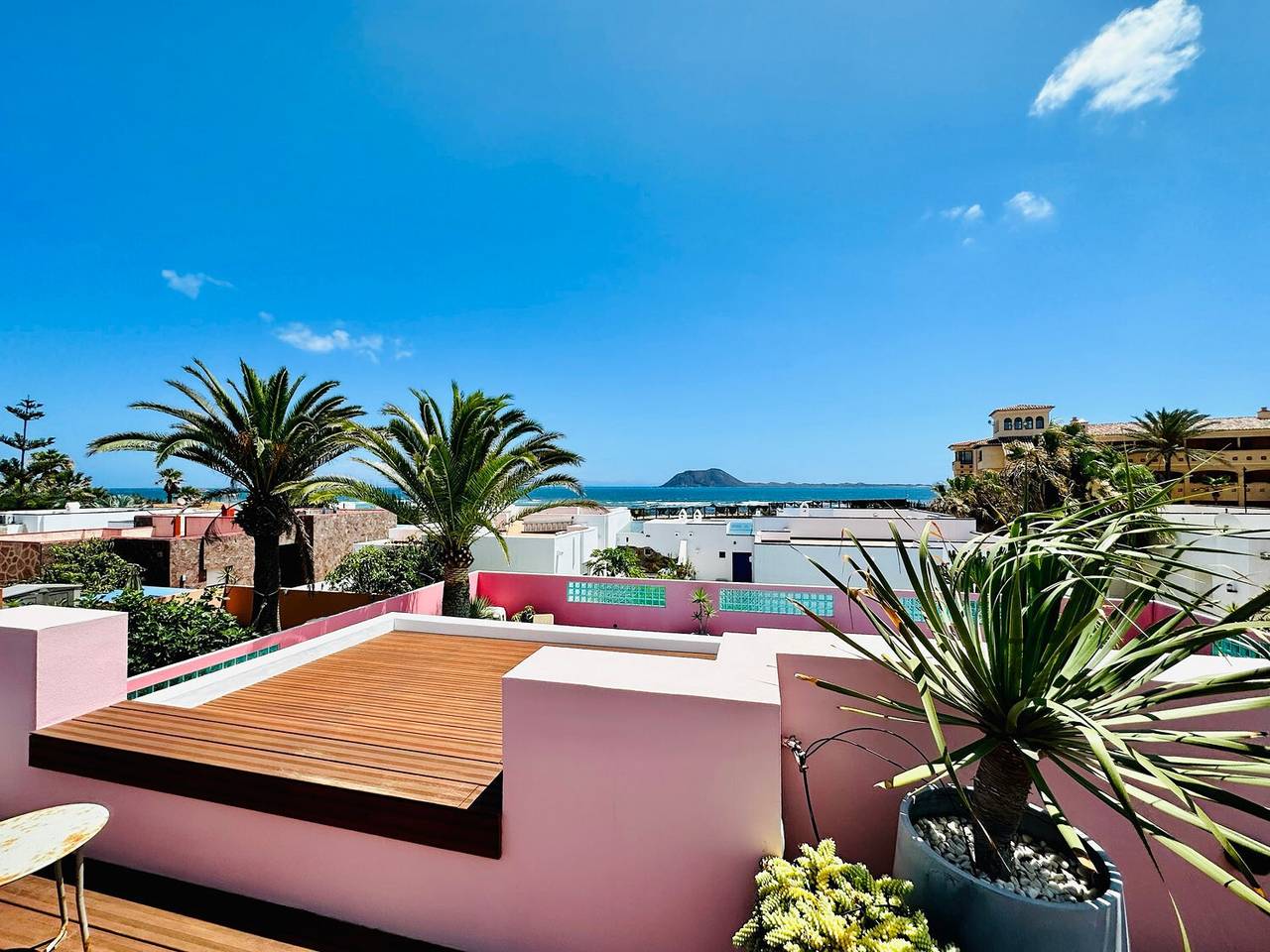 Ferienhaus "Casa Color" mit Meerblick, Privatem Pool und Wlan in Corralejo, La Oliva