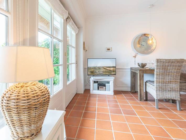 Ganze Ferienwohnung, Lüüv Hooge Whg. 26 - Sehr schöne Erdgeschosswohnung auf einer Ebene in einer reetgedeckten Wohnanlage in Keitum, Sylt (Gemeinde)