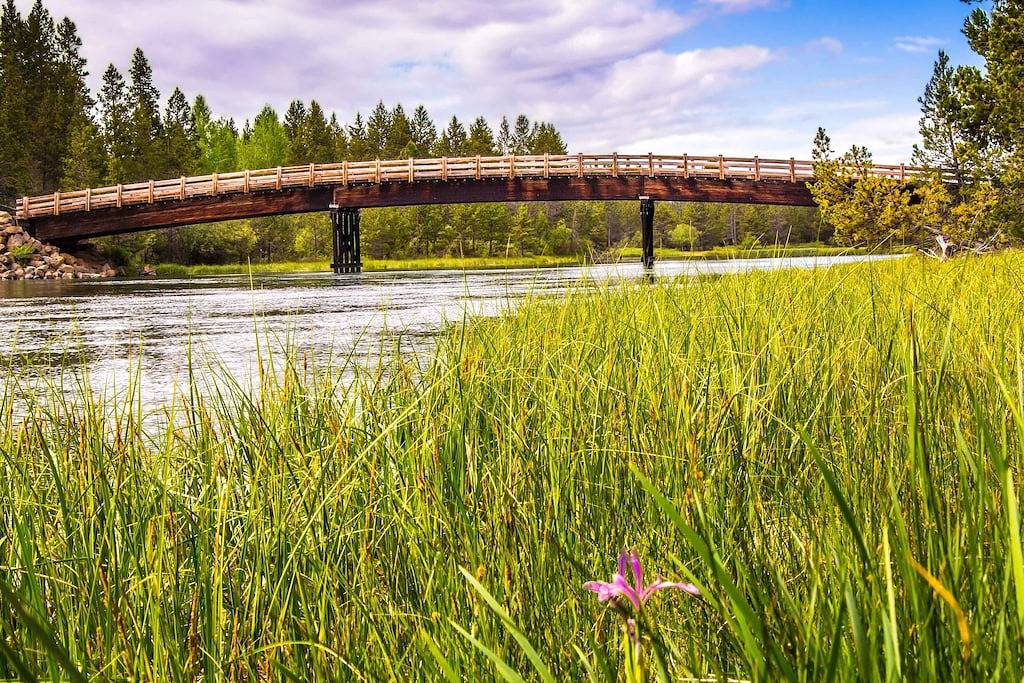 3 Bett, 2 Bad, South End, eingebettet zwischen Ponderosa-Bäumen, Hot Tub in Sunriver, Deschutes County
