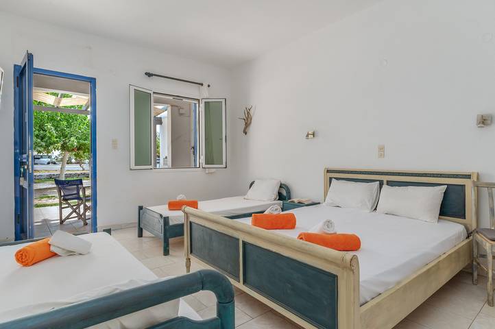Location de vacances pour 4 personnes, avec balcon et jardin dans Andros - 2