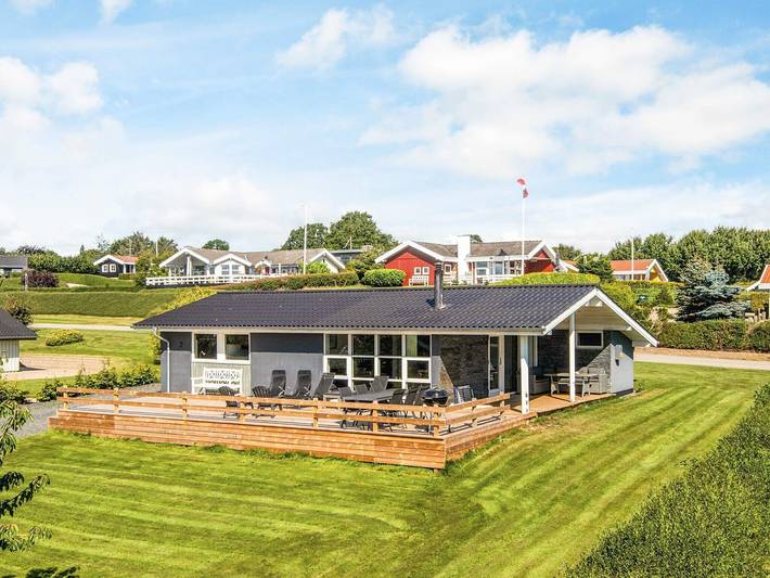 Ferienhaus für 6 Personen, mit Terrasse und Garten sowie Sauna