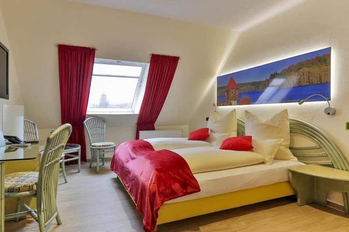 Ganze Wohnung, Doppelzimmer Komfort - Landgasthof Tönnes in Wipperfürth, Oberbergischer Kreis