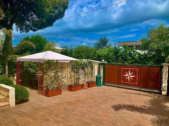 Chalet para 4 personas, con Terraza y Jardín en Taranto