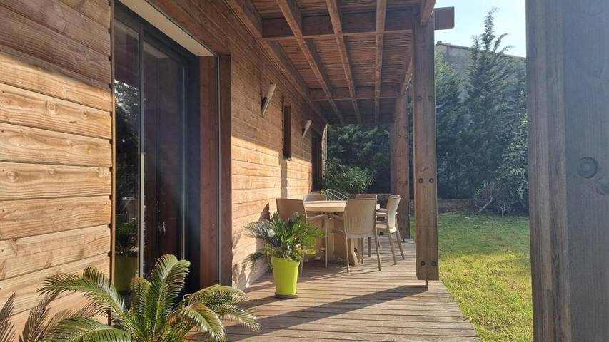 Gîte pour 6 personnes, avec jardin et vue à Rousset - 2