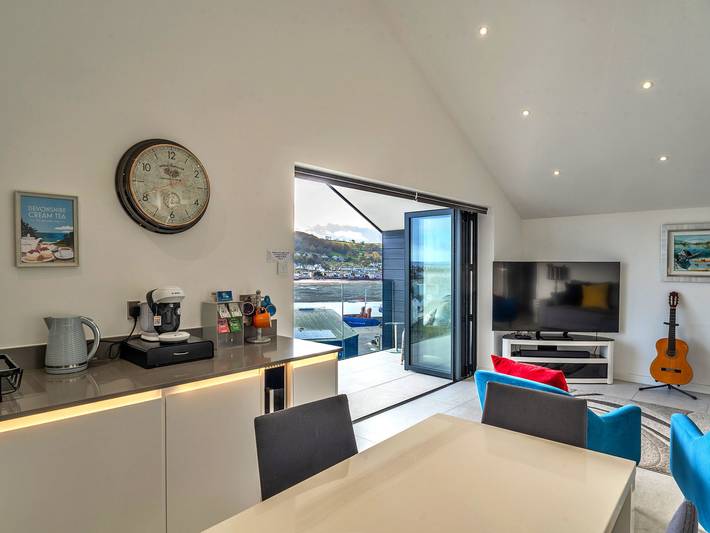 Apartment for 6 people, with balcony in Teignmouth