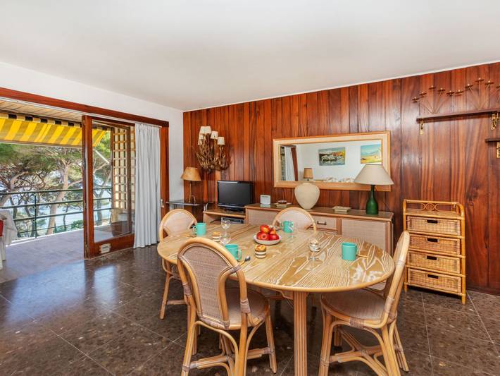 Ferienwohnung für 2 Personen, mit Ausblick und Kinderpool sowie Garten und Terrasse in Calonge - 3