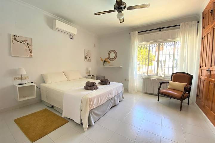 Imposante Villa mit privatem Pool & Meerblick auf Finca in Benajarafe, Vélez-Málaga