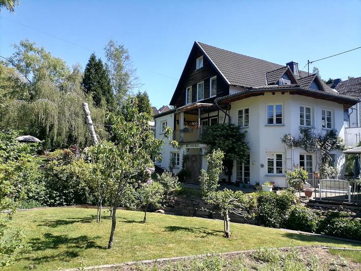 Ferienwohnung für 5 Personen, mit Balkon/Terrasse und Garten in Siegen