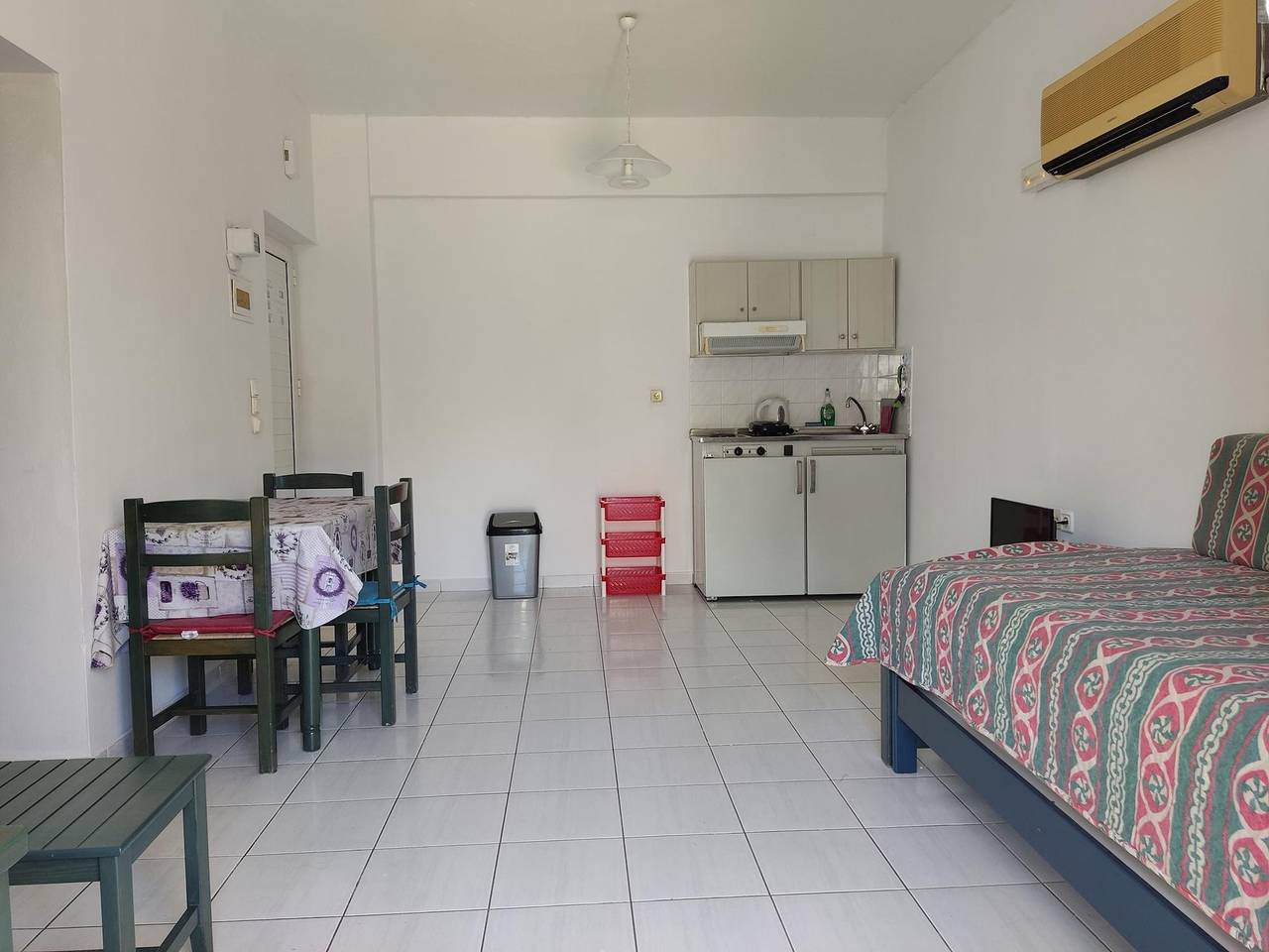 Ganze Wohnung, Ferienwohnung für 2 Personen mit Garten in Agioi Apostoli, Chania und Umgebung
