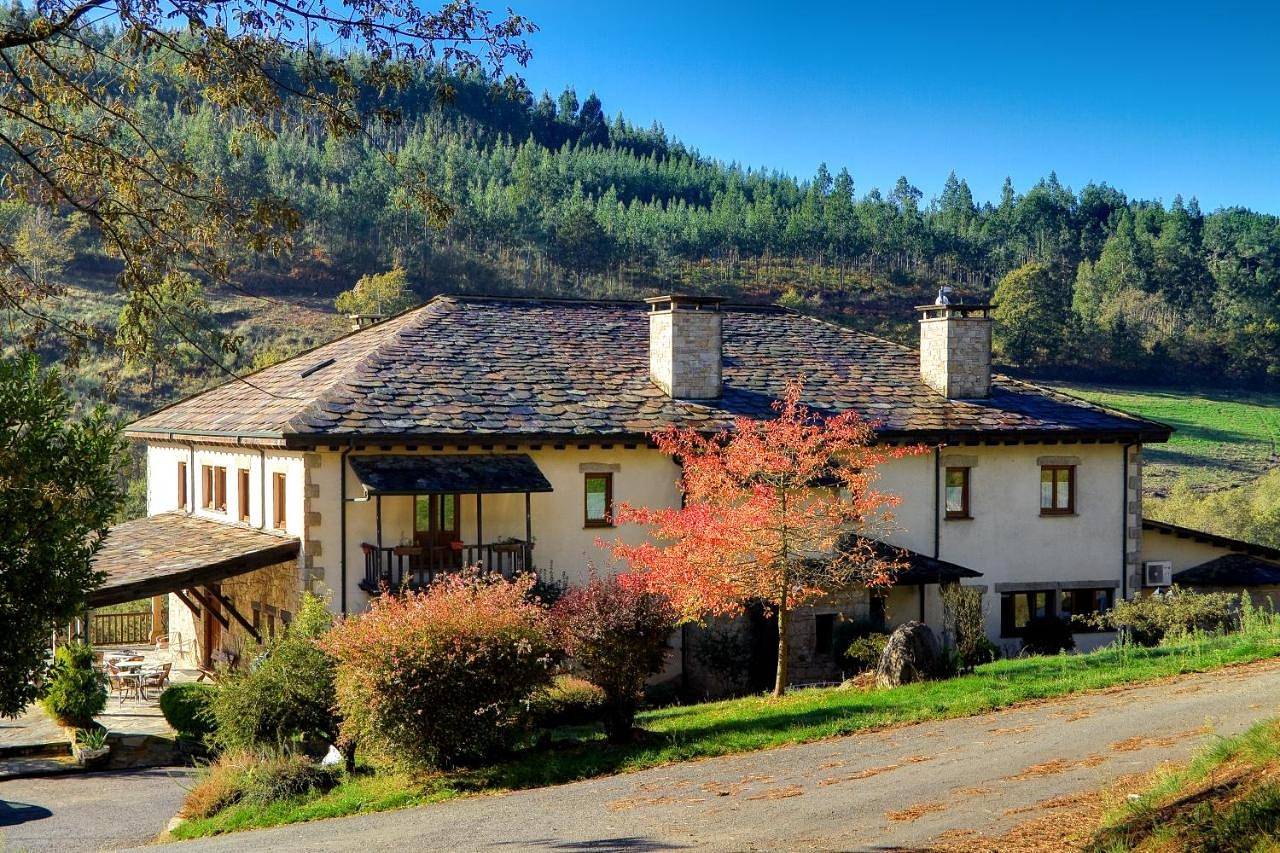 Hotel Balneario Río Pambre in Palas de Rei, Province de Lugo