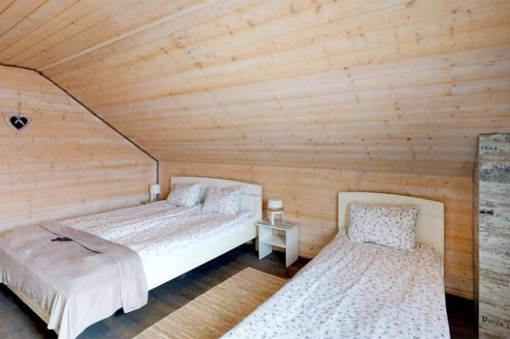 Awesome home in Karwia with heated swimming pool in Karwia, Baltic Sea Pomerania