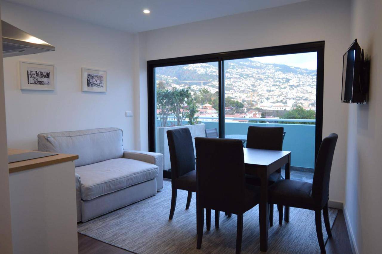 Cba Suites Madeira in São Martinho (desambiguação), Funchal (São Pedro)