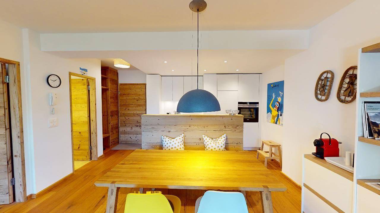 Ganze Ferienwohnung, Apartment Sungold - 2.5-Zimmerwohnung mit Seeblick in St. Moritz in St. Moritz, Oberengadin