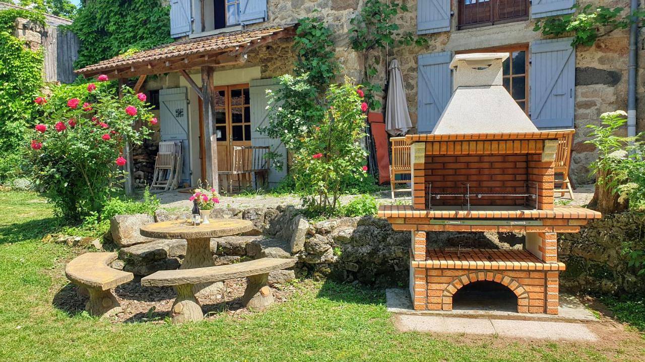 Seven-Bedroom House in Lamastre, Parc naturel régional des Monts d'Ardèche