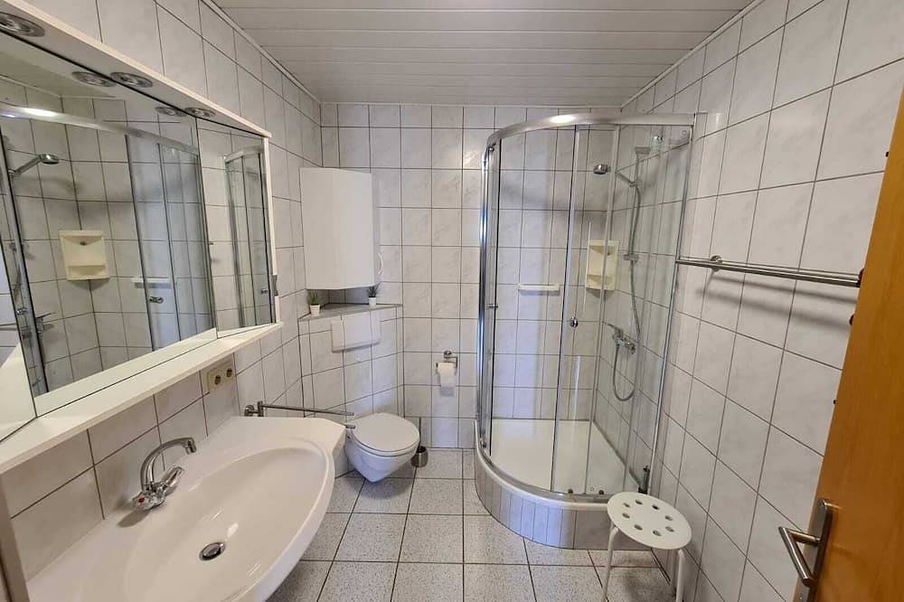 Ganze Wohnung, Ferienwohnung direkt am Bostalsee (5oom) in Nohfelden, Saar-Nahe-Bergland