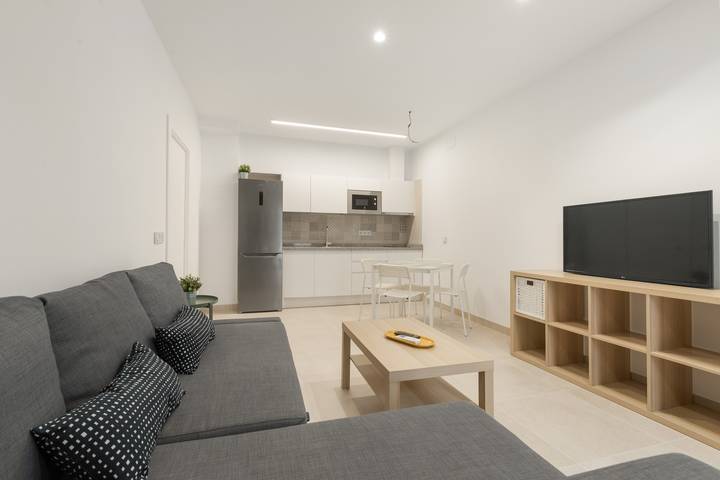 Ganze Wohnung, Ferienwohnung 'Zimmer 2' mit Wlan und Klimaanlage in Torremolinos Zentrum, Torremolinos