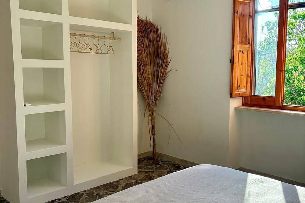 Sunny villa with beautiful private pool in the heart of the Itria Valley in Fasano, Salento