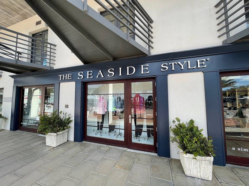 Gulf Front Seaside Iconic Honeymoon Cottage in Seaside, Seagrove Beach