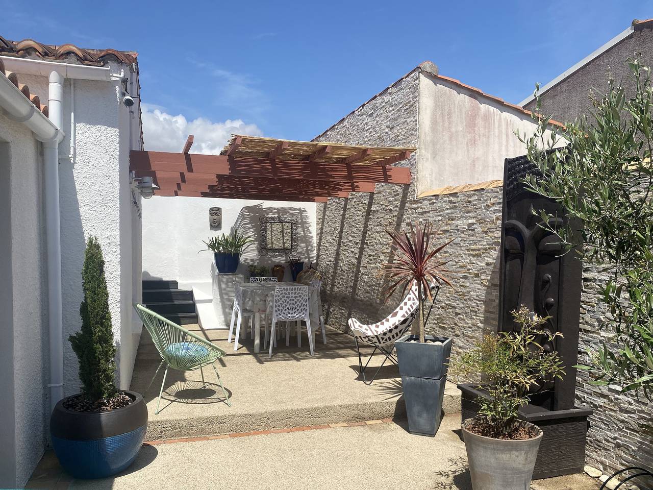 Charming Renovated House, Close to Shops and Beach, La Tranche-sur-Mer in La Tranche-sur-Mer, Vendée
