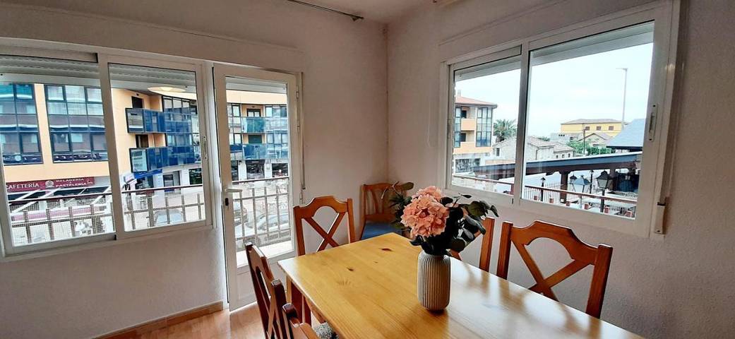 Apartamento de vacaciones para 7 personas, con terraza y vistas, Se admiten mascotas - 1