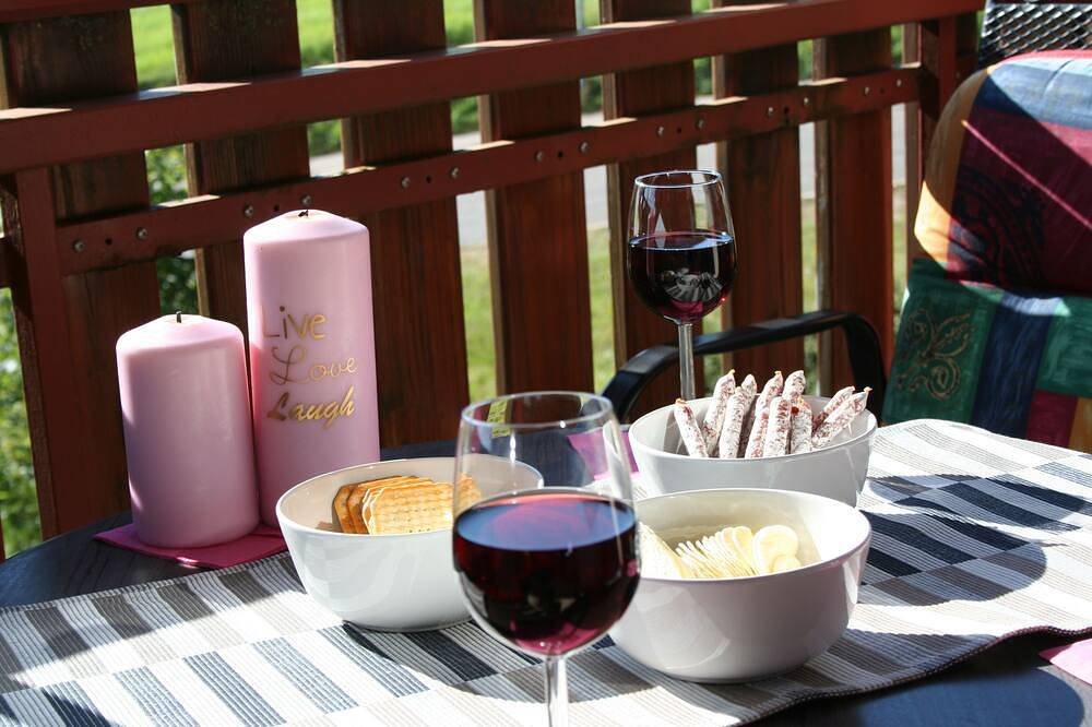 Entire apartment, Top apartment Wolfspfote in the vacation resort with swimming pool in the Hochschwarzwald paradise in Suedlicher Schwarzwald, Schluchsee
