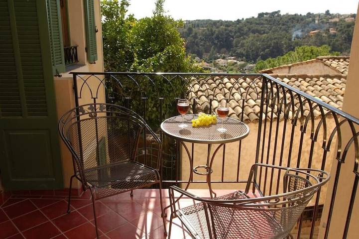 Gîte pour 2 personnes, avec terrasse à Biot - 4