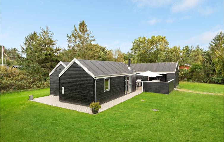 Ferieudlejning for 7 personer, med Terrasse og Jacuzzi samt Sauna i Trend